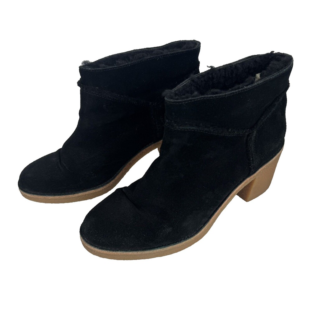 UGG Size 8.5 Ankle Boots Black Suede Shearling Lined Block Heel Booties RoundToe